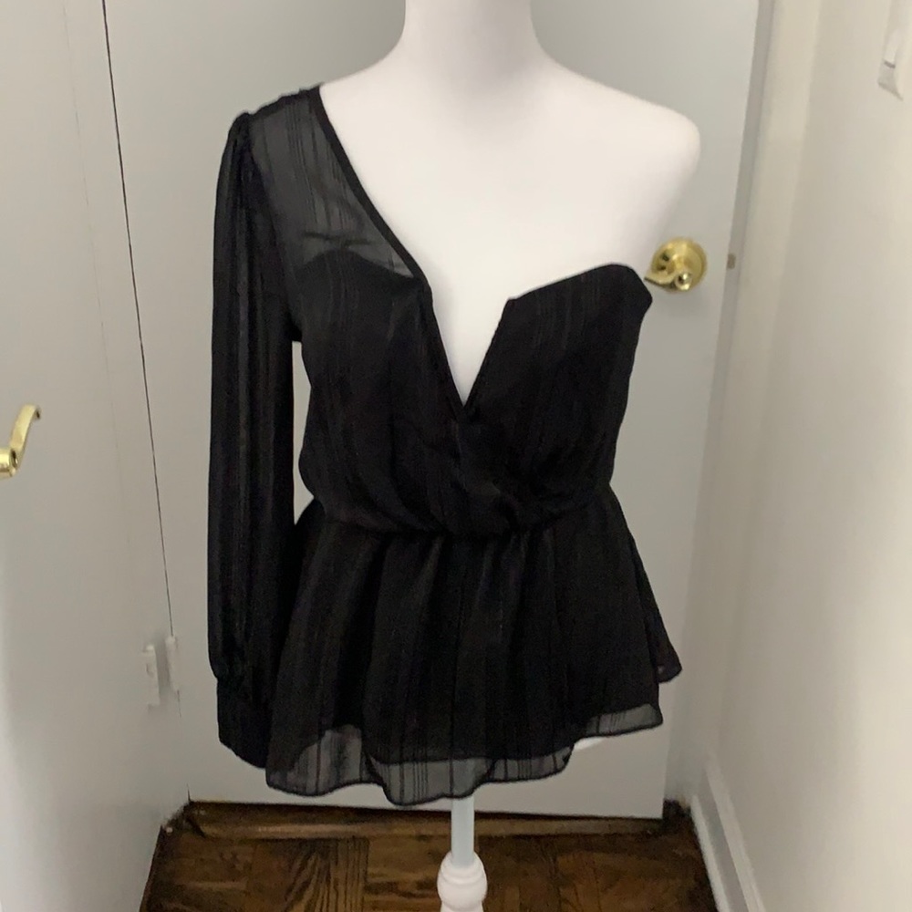 Astr the label one shoulder blouse
